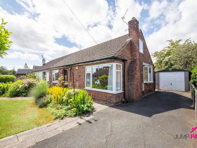 Bungalow for sale in Wargrave, Newton-le-willows