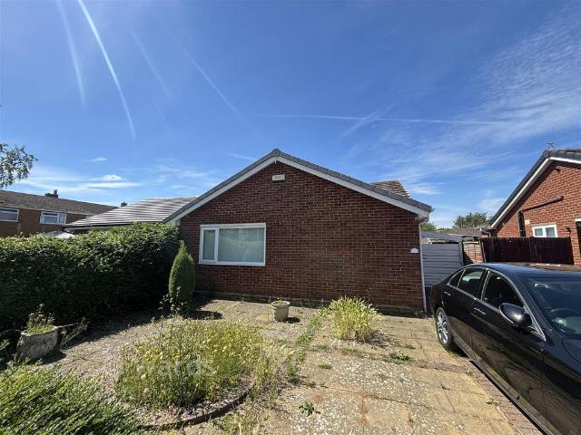 Bungalow for sale in Oad Street, Kent