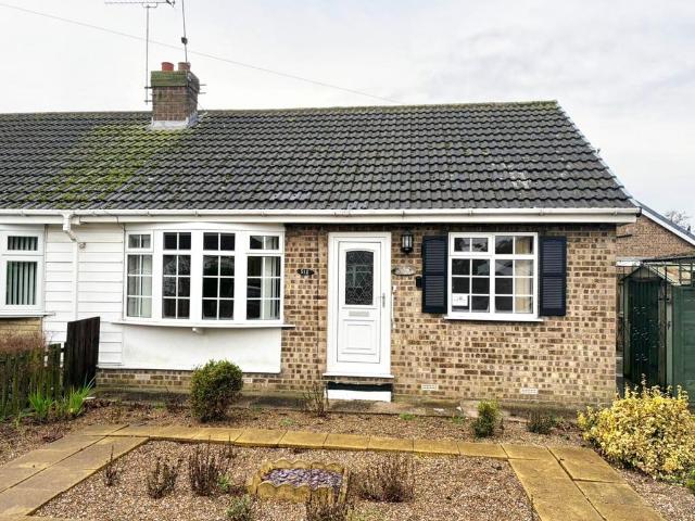 Bungalow for sale in Orchard Park, Hull