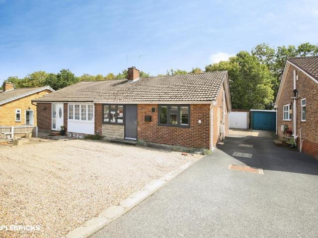 Bungalow for sale in Dewsbury, West Yorkshire