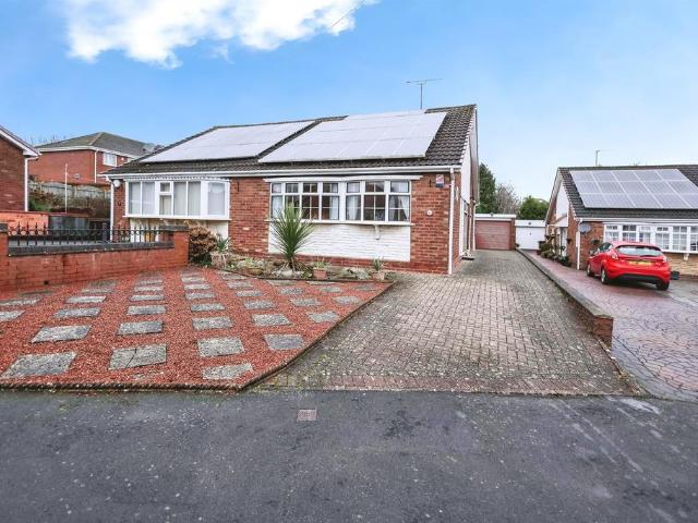Bungalow for sale in Stourbridge, West Midlands