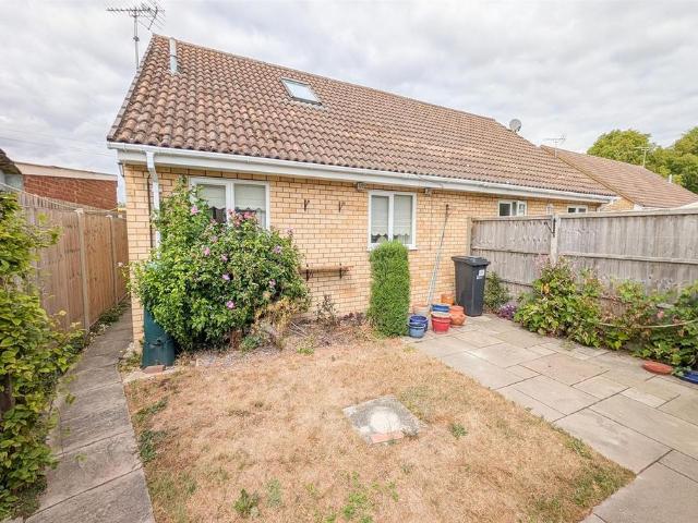 Bungalow for sale in Barway, Cambridgeshire