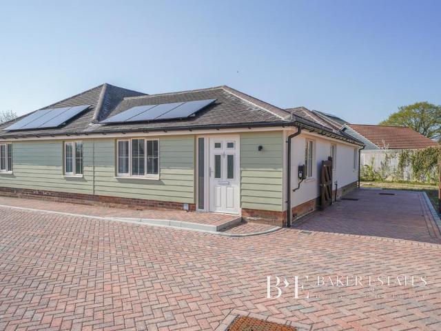 Bungalow for sale in Chelmondiston, Suffolk