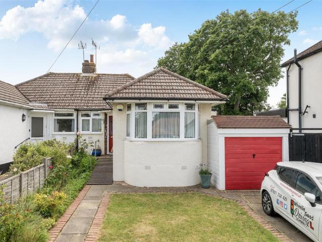 Bungalow for sale in Petts Wood, Greater London