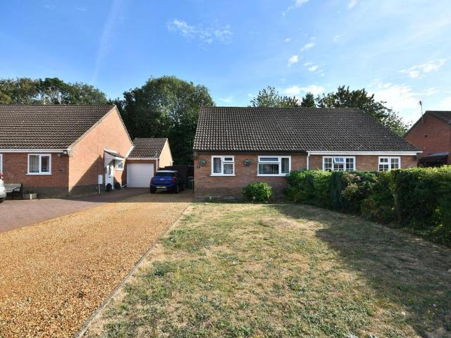 Bungalow for sale in Watlington, Brookville