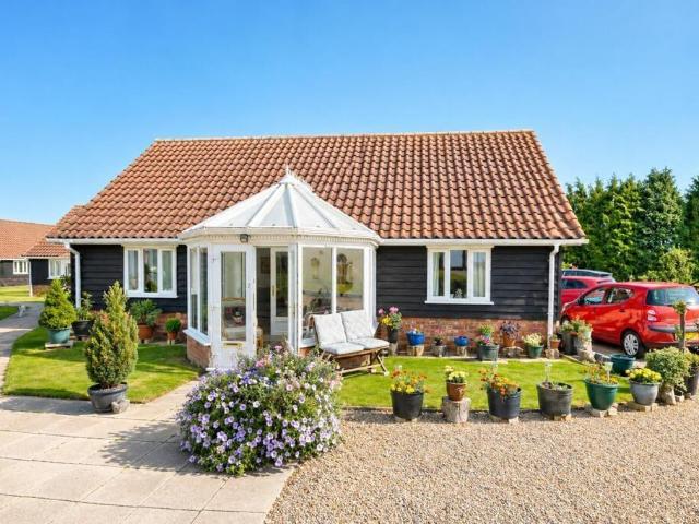 Bungalow for sale in Colliers End, Hertfordshire