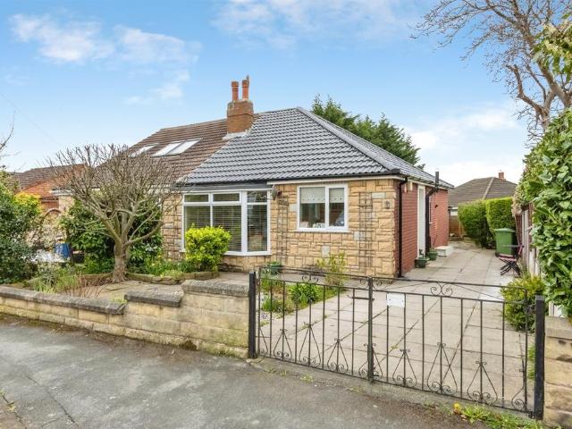 Bungalow for sale in West Yorkshire