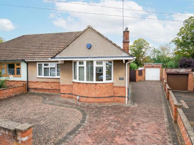 Bungalow for sale in Redhill Grange, Wellingborough