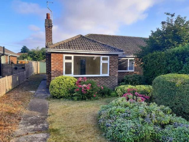 Bungalow for sale in South Cave, Riplingham