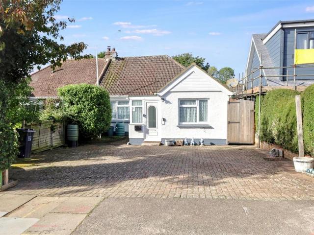 Bungalow for sale in Sompting, Adur