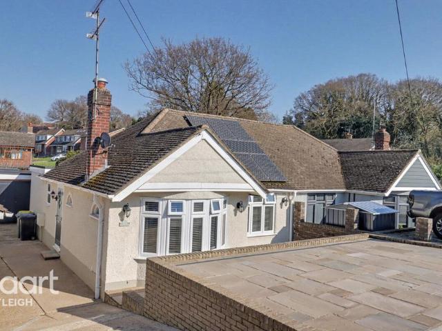 Bungalow for sale in Barling, Essex
