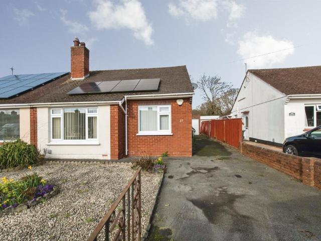 Bungalow for sale in Watergate, Devon