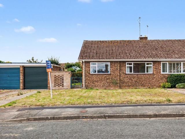 Bungalow for sale in Hampton, Crookhill