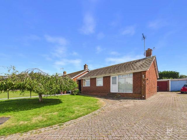 Bungalow for sale in Lower Willingdon, Wealden