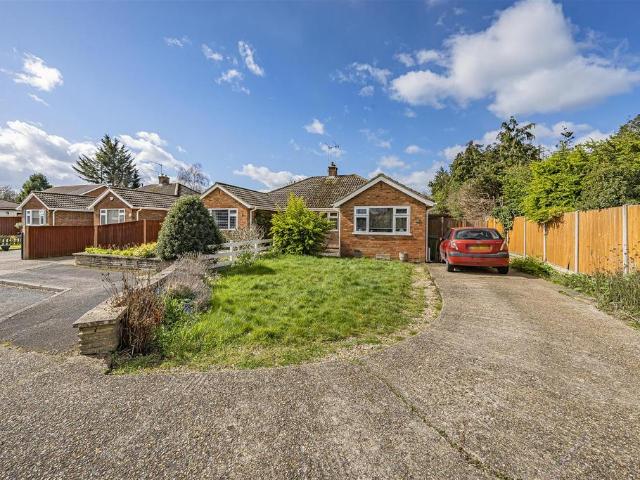 Bungalow for sale in Clewer Village, Windsor
