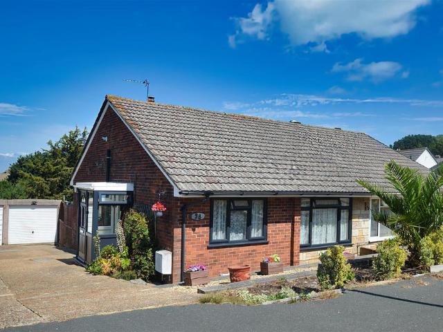Bungalow for sale in Binstead, Ryde