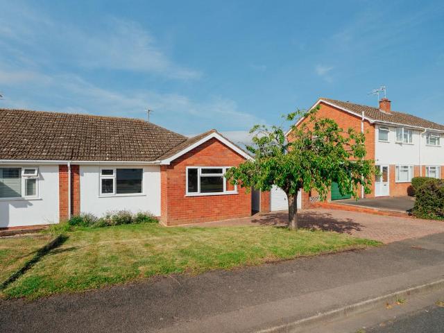 Bungalow for sale in Nunnery Wood, St Peters