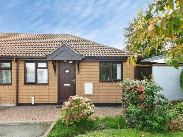 Bungalow for sale in Calne