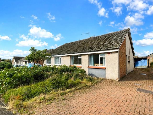 Bungalow for sale in Kinross, Scotland