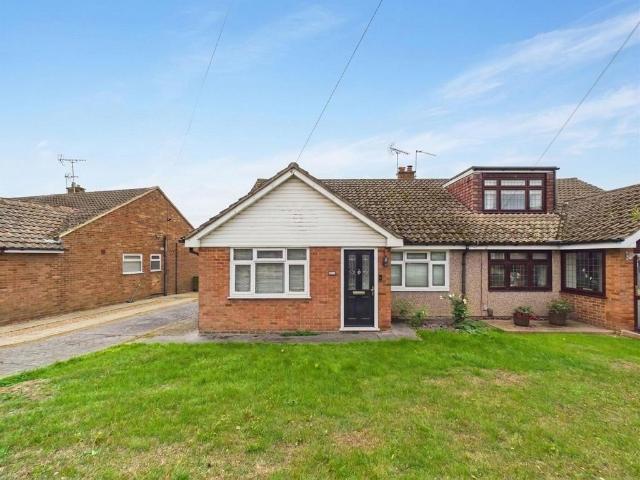 Bungalow for sale in Corringham, Essex