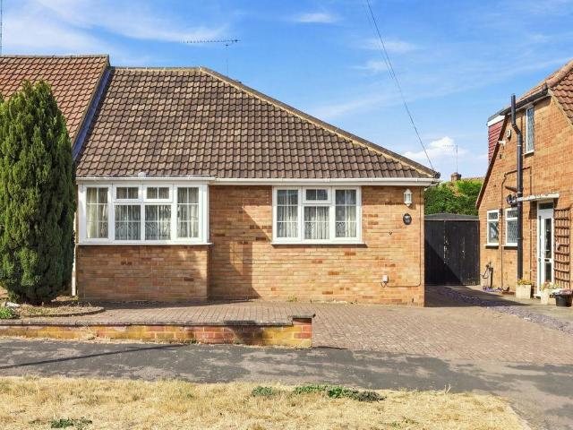 Bungalow for sale in Potters Bar, Hertfordshire