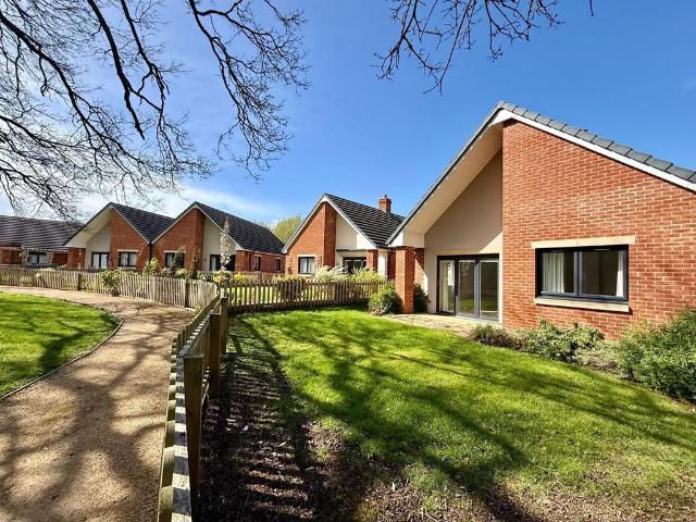 Bungalow for sale in Kingsdown, Swindon