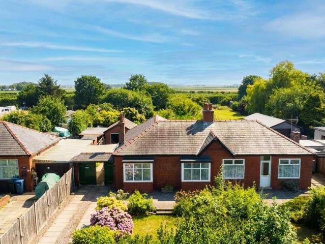 Bungalow for sale in North Meols, Roby Mill