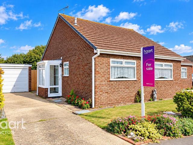 Bungalow for sale in Clacton-on-Sea, Tendring
