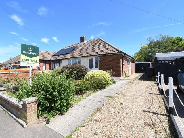 Bungalow for sale in Bedford
