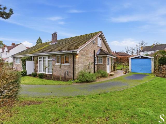 Bungalow for sale in Knutsford