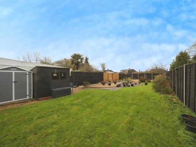 Bungalow for sale in Leagrave, Luton
