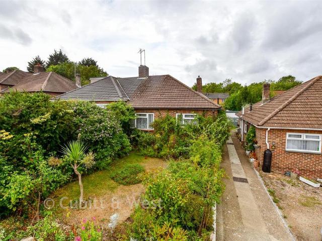 Bungalow for sale in Spring Vale, Hampshire