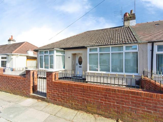 Bungalow for sale in Sandfield Park, Calderstones