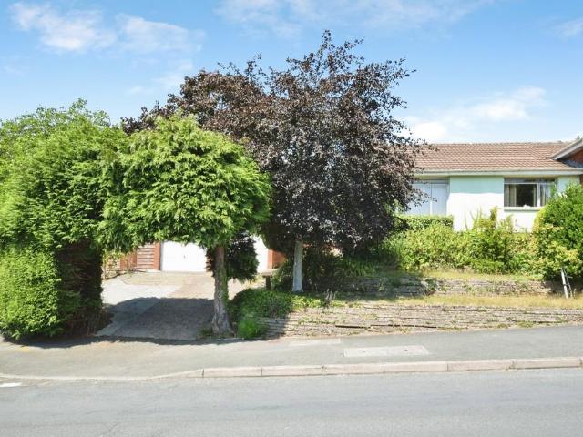 Bungalow for sale in Foxhayes, Watergate