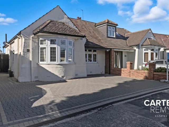 Bungalow for sale in Collier Row, Isle Of Man