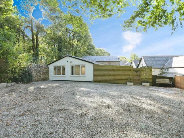 Bungalow for sale in Burbage, Charlesworth