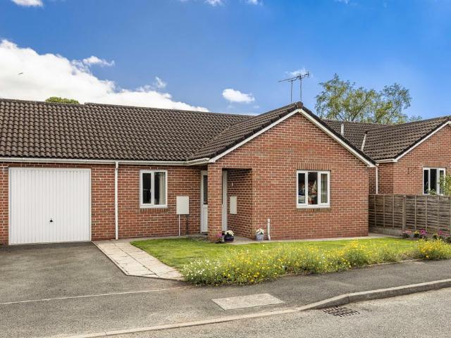 Bungalow for sale in Sandpits