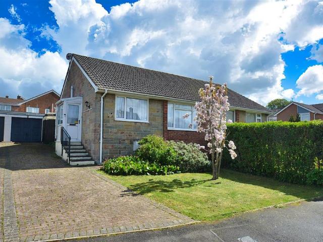 Bungalow for sale in Binstead, Ryde