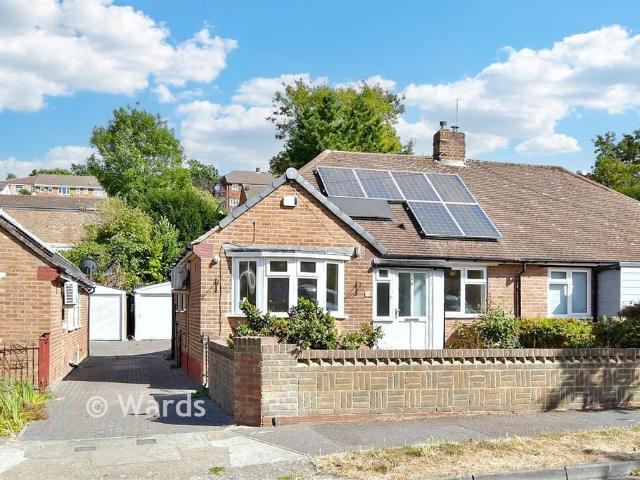 Bungalow for sale in Snodhurst, Chatham