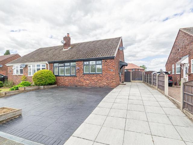 Bungalow for sale in Wilderspool, Warrington