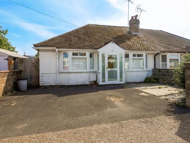 Bungalow for sale in Wick, Clapham