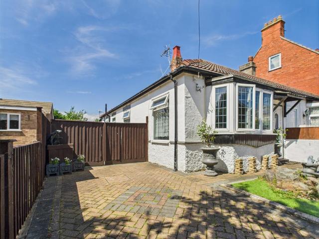 Bungalow for sale in Mablethorpe and Sutton, Belleau