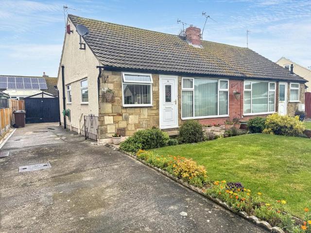 Bungalow for sale in Pensarn, Wales