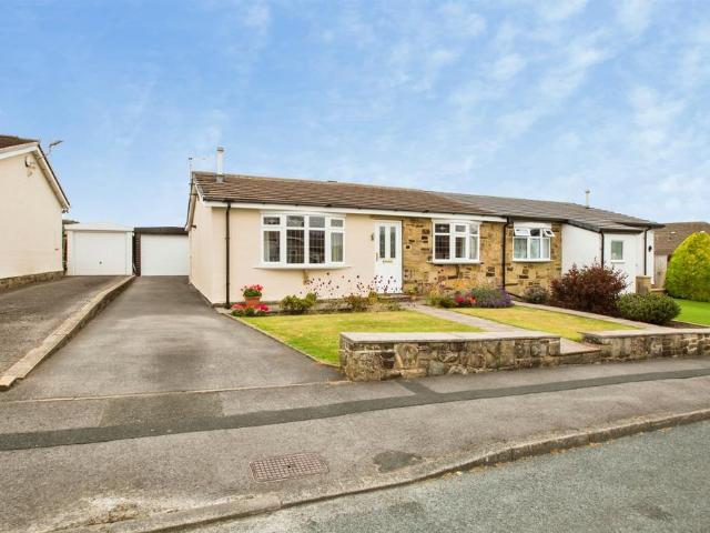 Bungalow for sale in Stump Cross, West Yorkshire