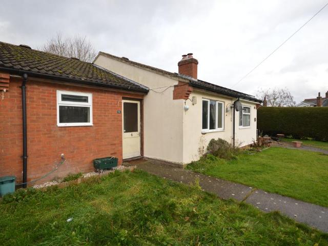 Bungalow for sale in Shabbington, Buckinghamshire