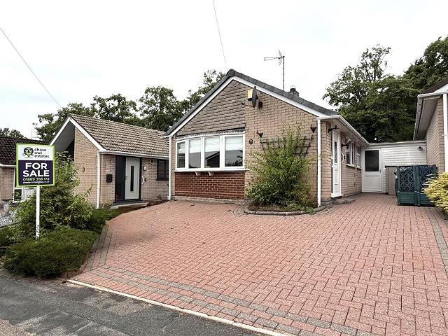 Bungalow for sale in Chadsmoor, Staffordshire