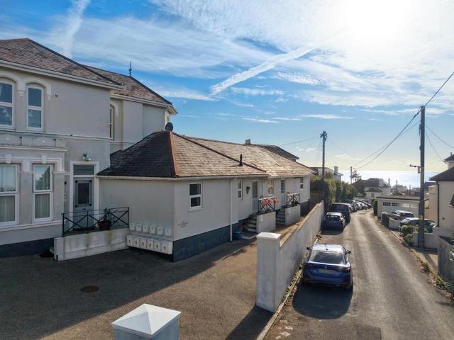 Bungalow for sale in Shaldon, Teignbridge
