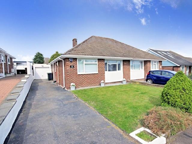 Bungalow for sale in Allington, Midway