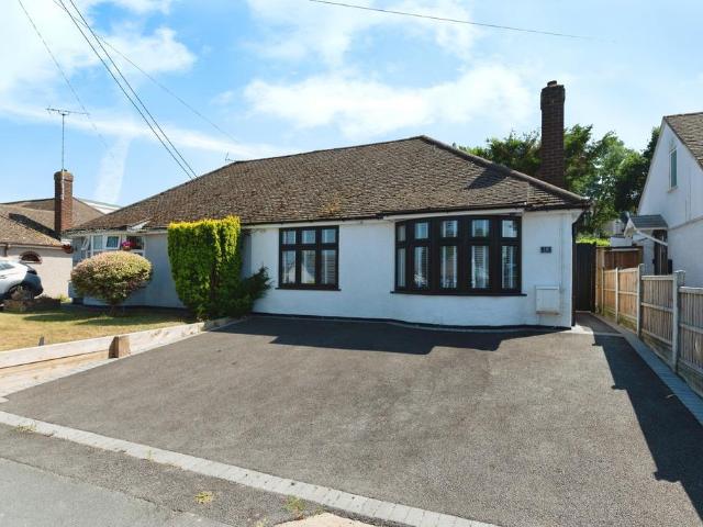 Bungalow for sale in Wickford