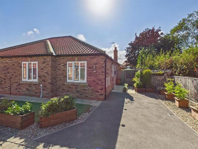 Bungalow for sale in Beeford